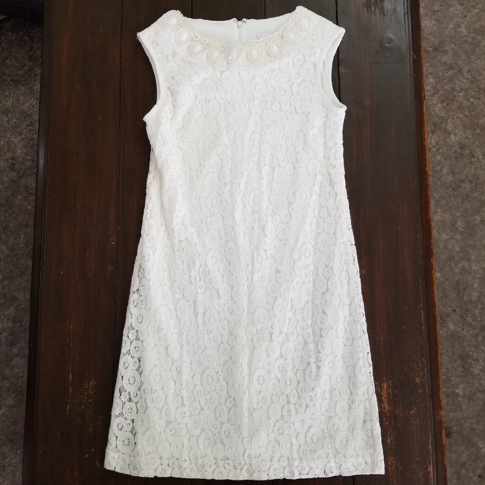 Studio One Off White Sleeveless Lace Dress